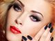 নারীর সৌন্দর্যে মেক আপ ব্যবহার
