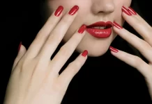 নারীর সৌন্দয্যে নেলপালিশের ব্যবহার